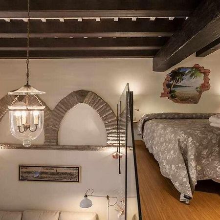 Monkeys Apartments El Arenal Santas Patronas 塞维利亚 外观 照片
