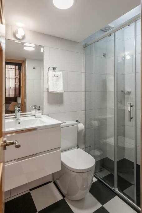 Monkeys Apartments El Arenal Santas Patronas 塞维利亚 外观 照片