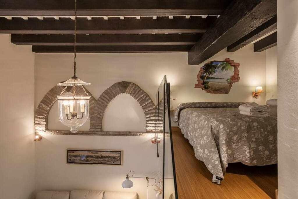 Monkeys Apartments El Arenal Santas Patronas 塞维利亚 外观 照片